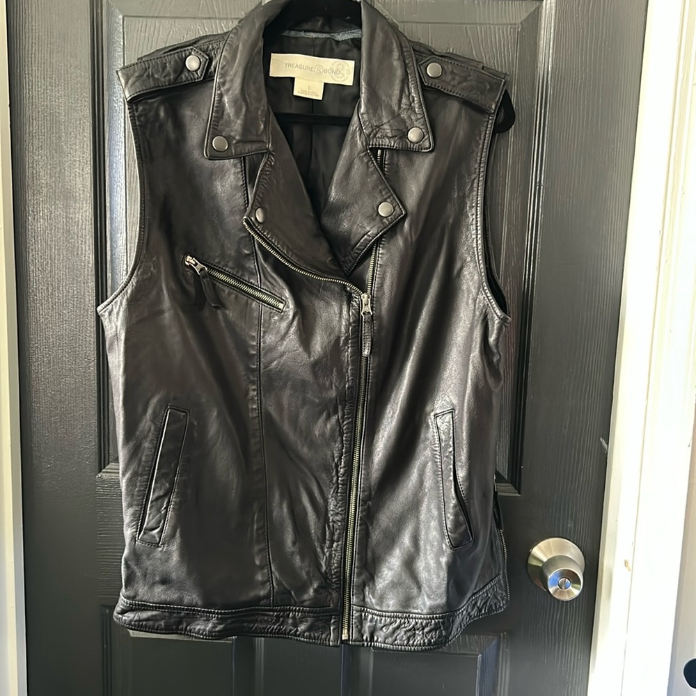 Treasure & Bond black leather vest moto large